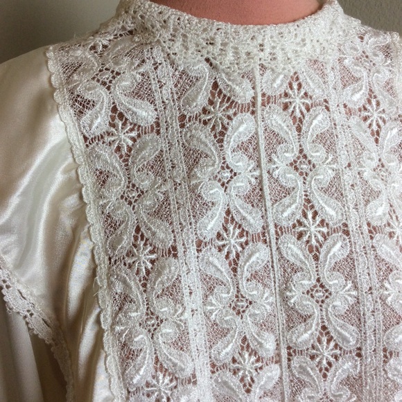 VTG 70s VICTORIAN LIQUID SATINY BLOUSE/SKIRT SET - Picture 3 of 8